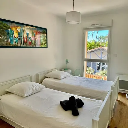 Maison Neuve A 300m De La Sud Et A Proximite Des Golfs Lacanau
