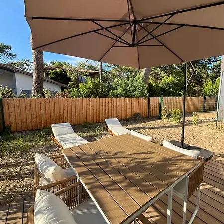 Maison Neuve A 300m De La Sud Et A Proximite Des Golfs Nyaraló Lacanau